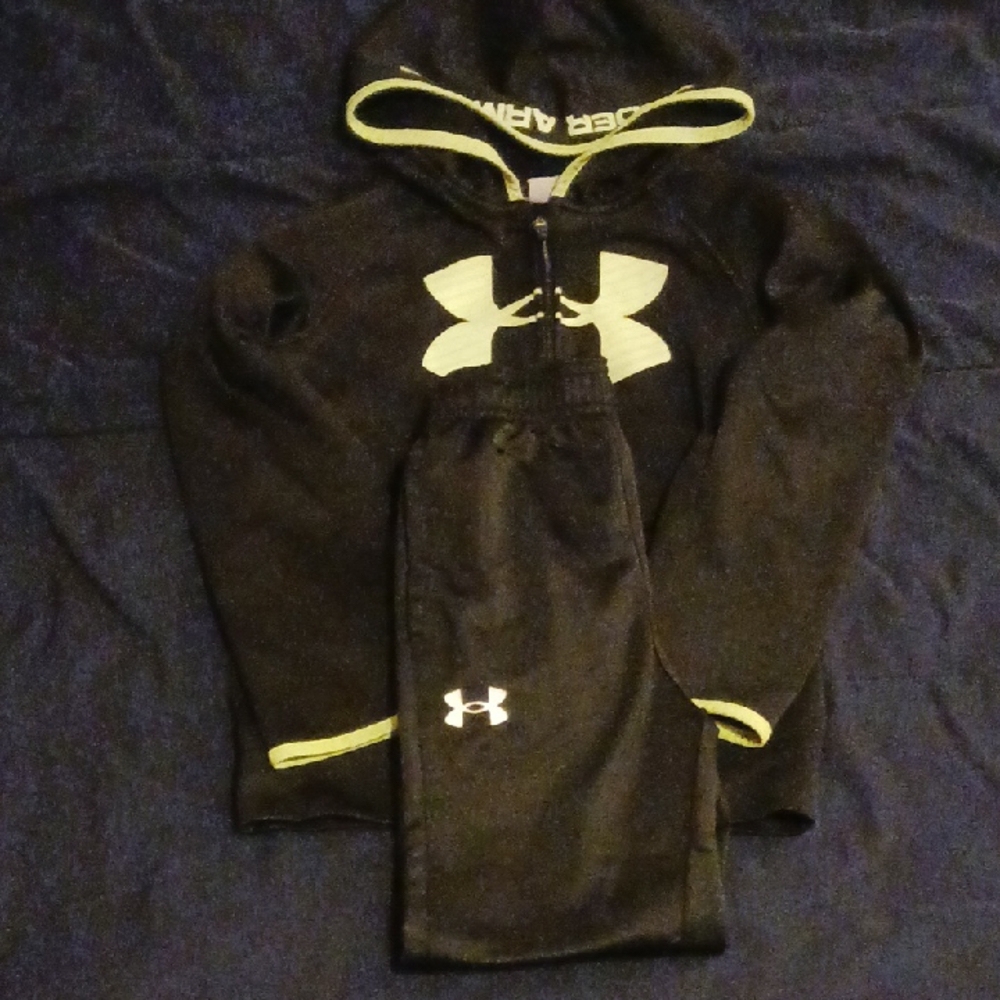 Under Armour Boys Black Hoodie with Neon Accents & Umder Armour Black Pants Sz.7